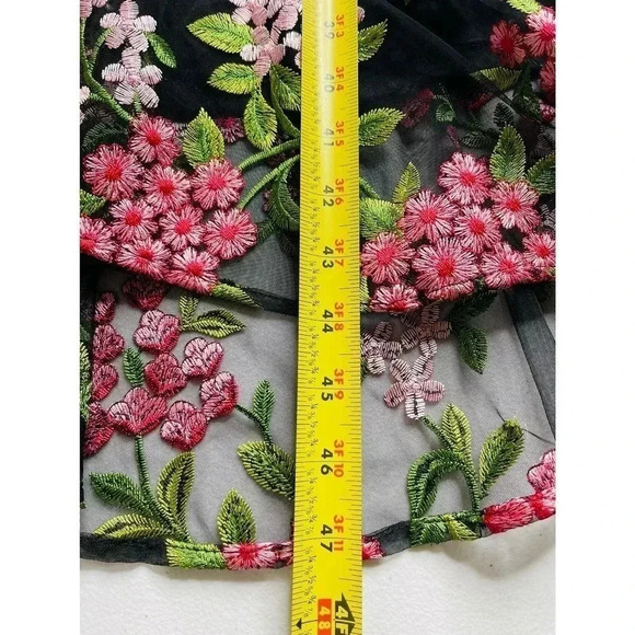 Calvin Klein Floral Embroidered Sheath Dress size 8 - Picture 7 of 11